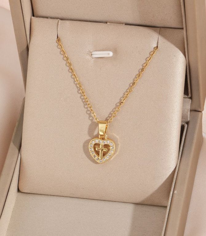 Collar diamond heart cross