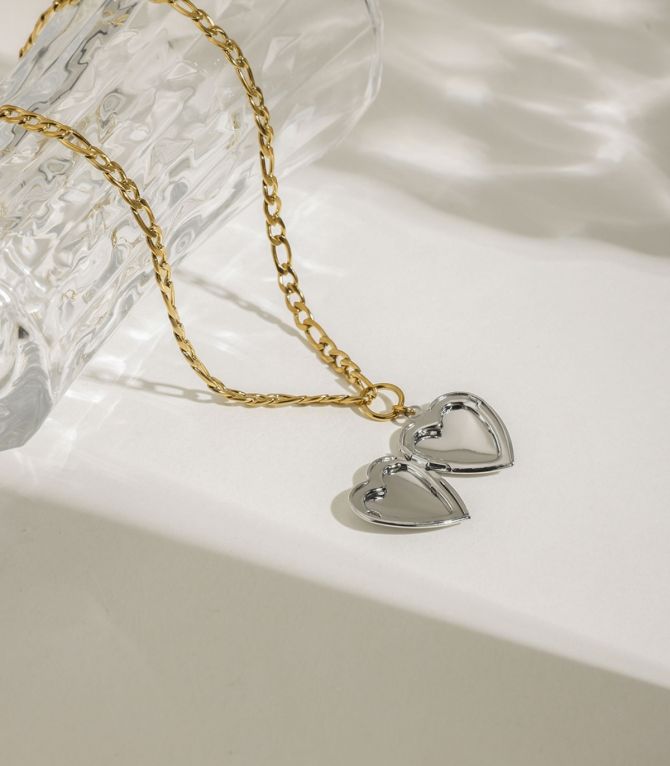 Collar bicolor corazón
