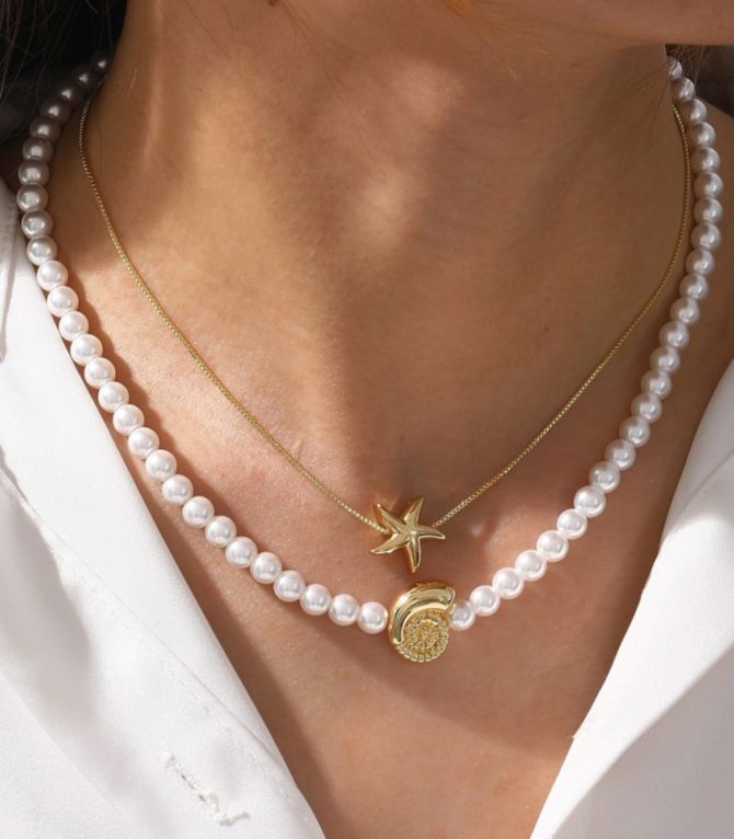 Collar conch pearl