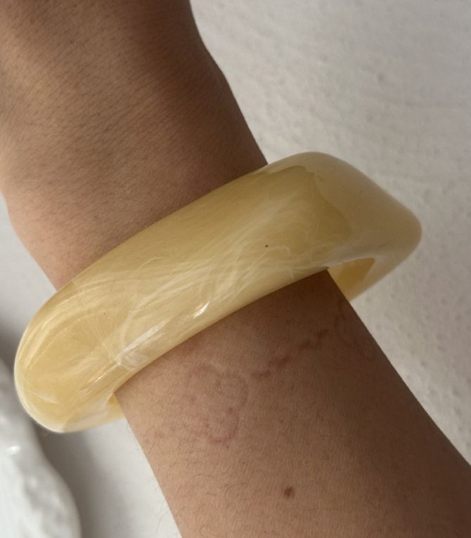 Brazalete acrylic milk coffee