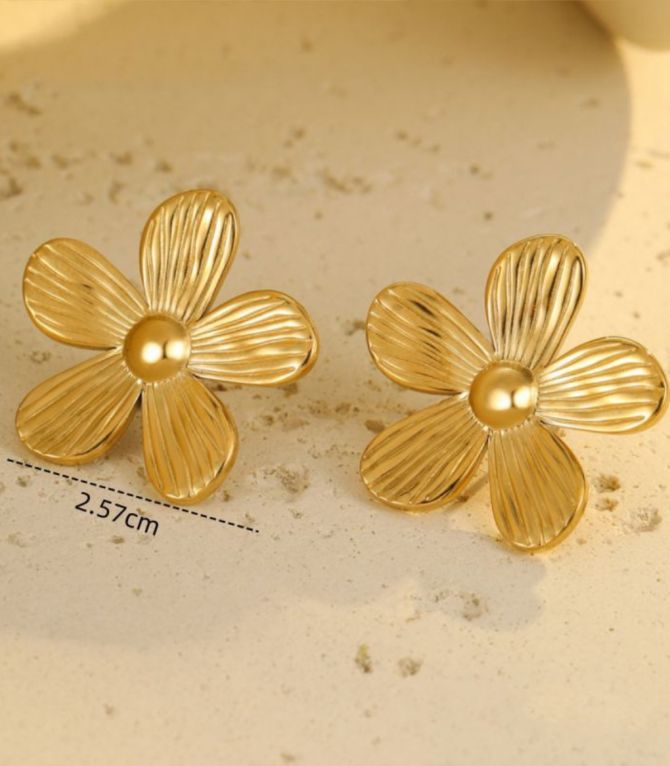 Aretes flower