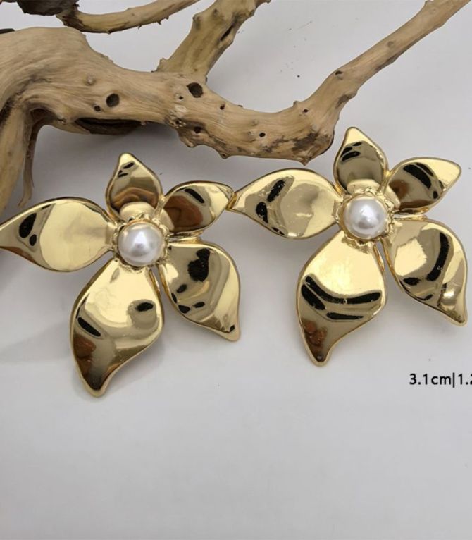 Aretes pearl flower