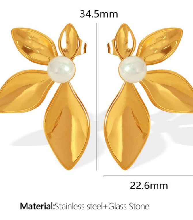 Aretes pétalos con perla