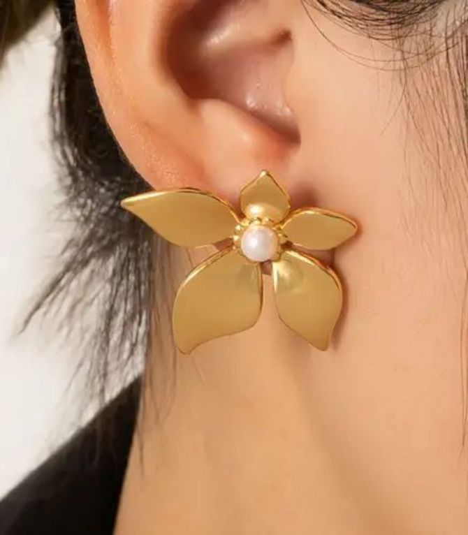 Aretes pearl flower