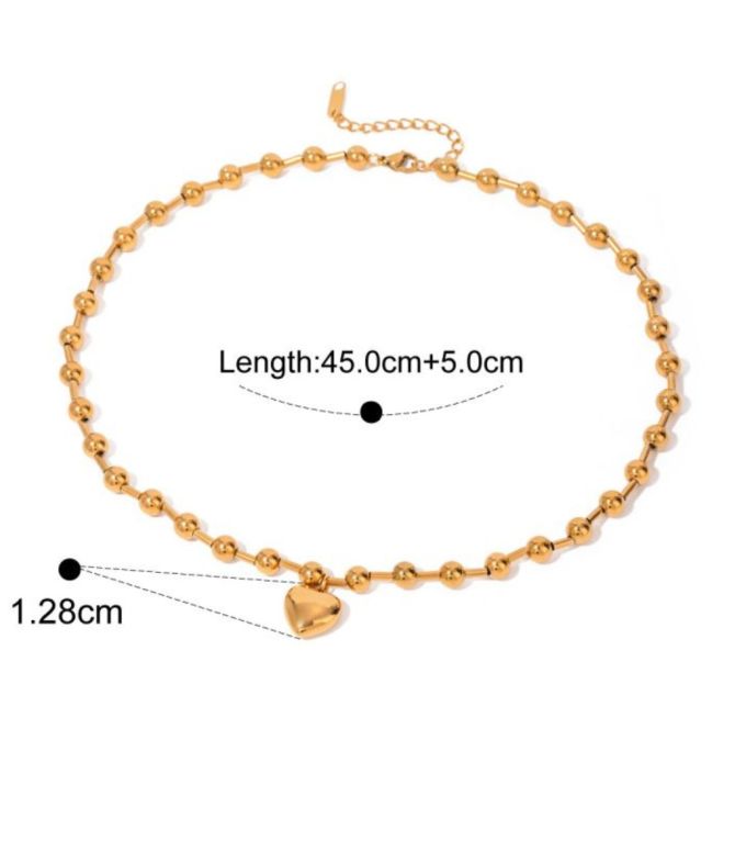Collar de acero con corazón