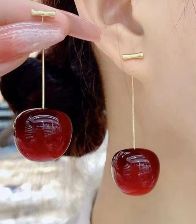 Aretes cherry