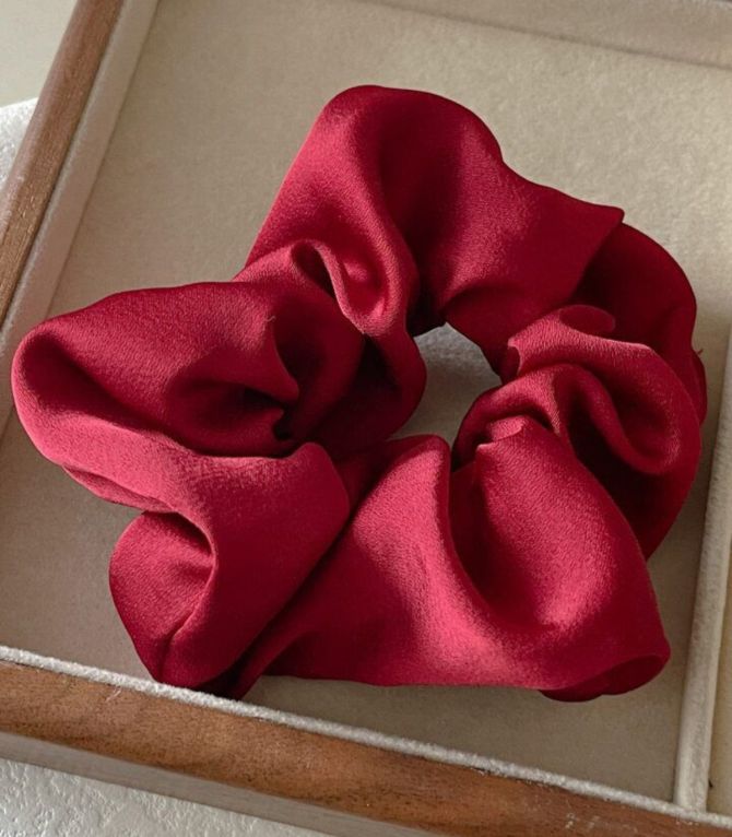 Liga roja satin
