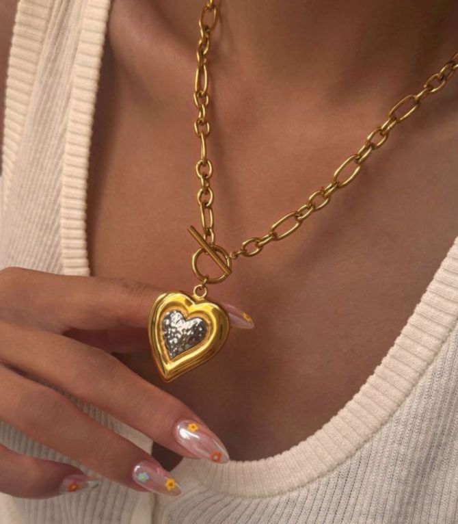 Collar bluckle con zirconia