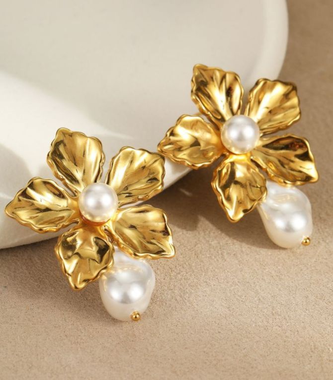 Aretes flor con perlas