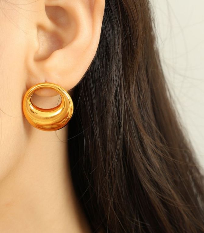 Aretes dorados redondos