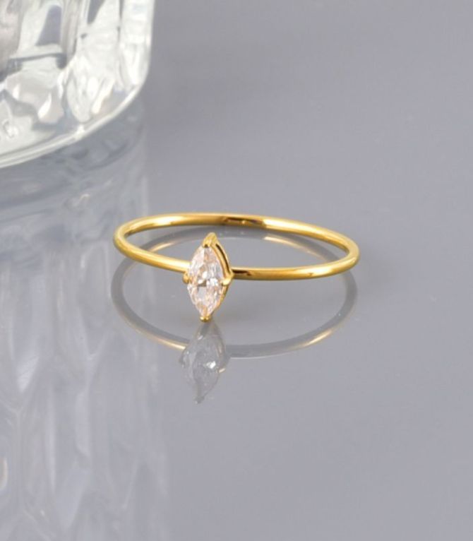 Anillo zirconia 8