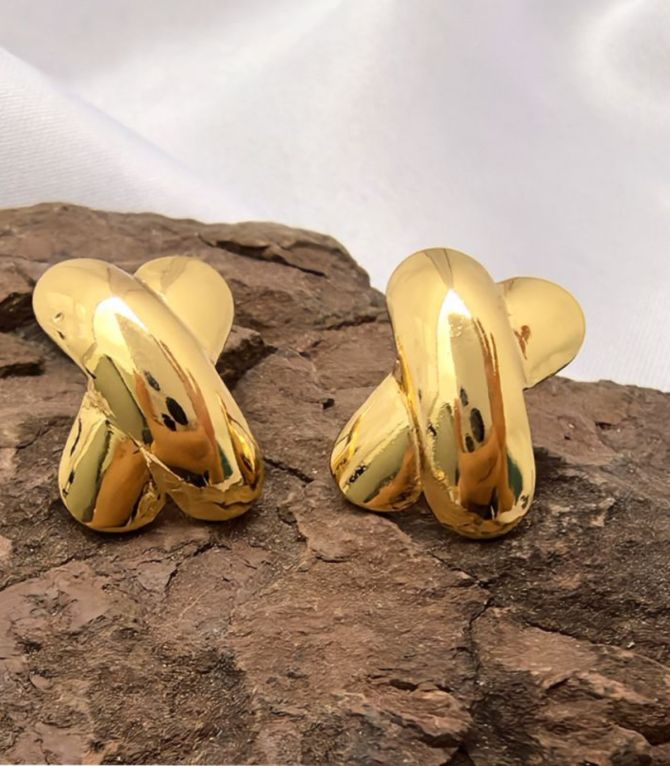 Aretes cross