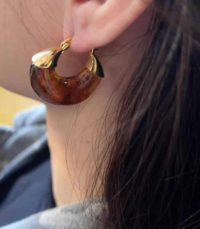 Aretes gold brwn resin