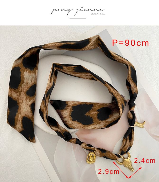 Collar textil bull head print