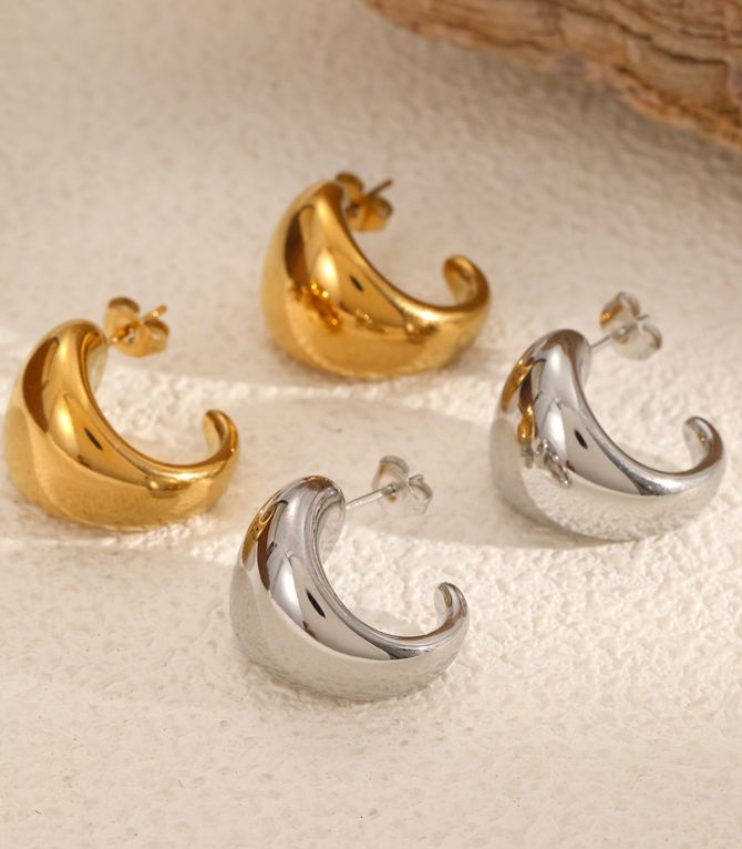 Aretes dorados c shaped