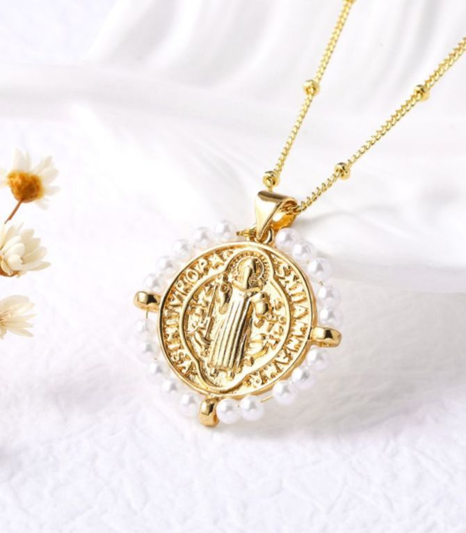 Collar san benito con perlas