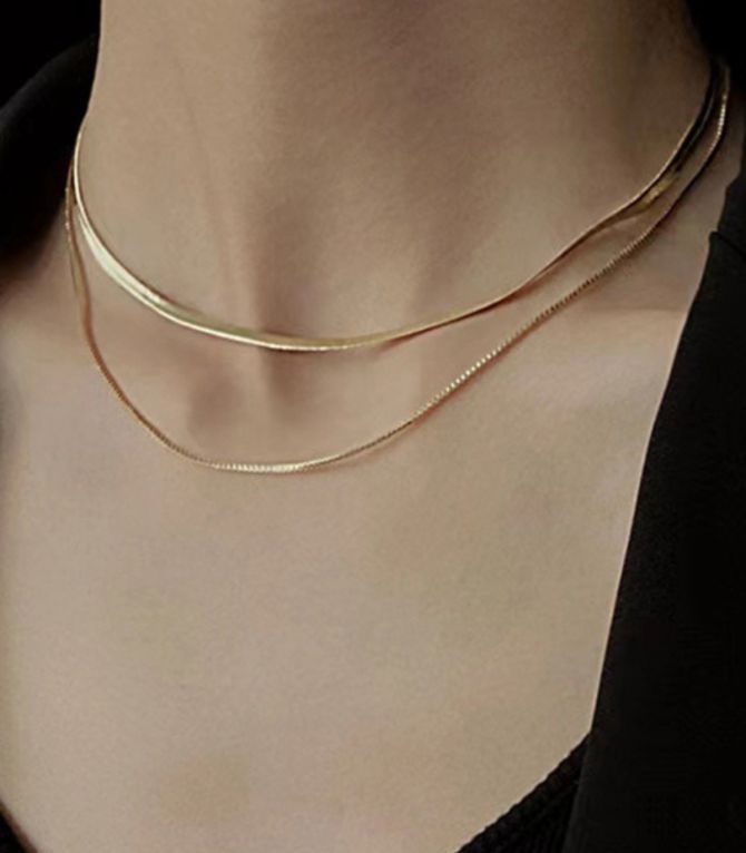 Collar dorado doble