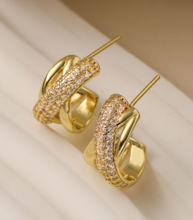 Aretes gold zirconium cross