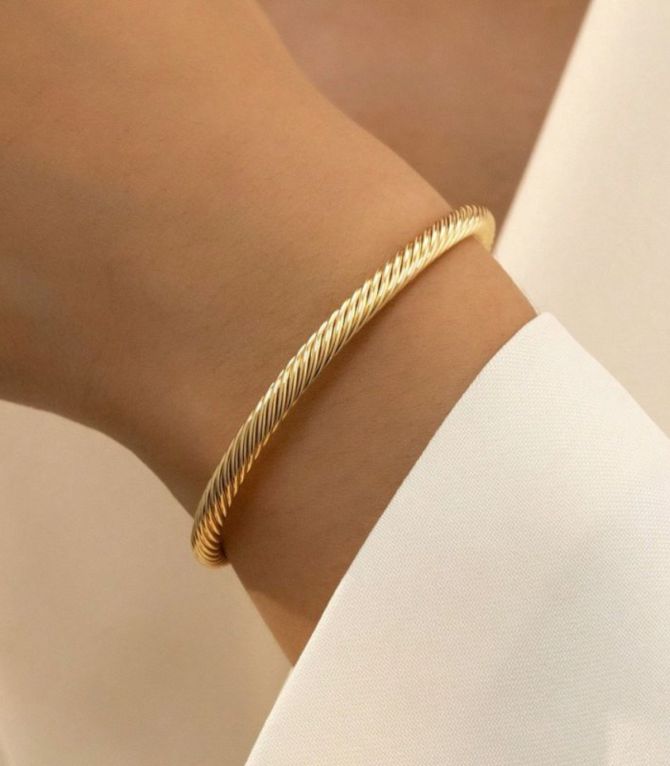 Brazalete gold cuff