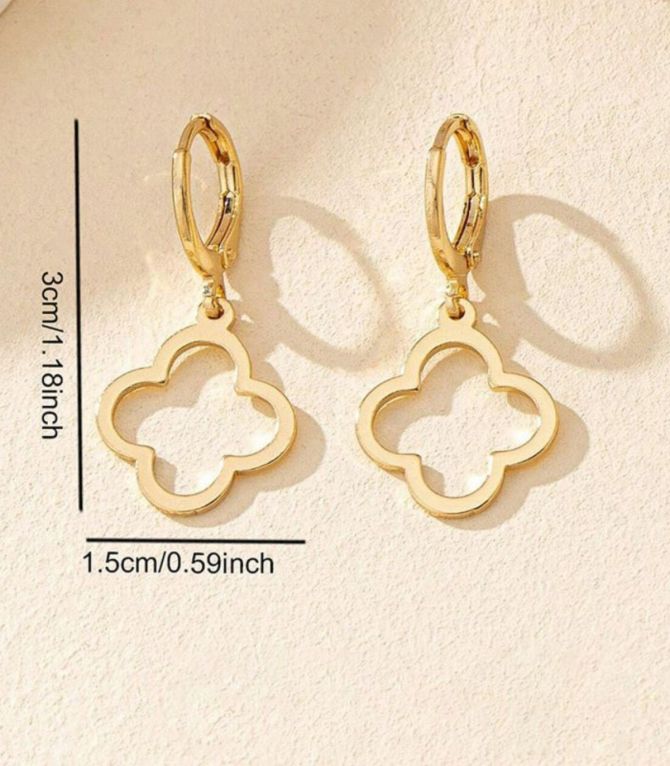 Aretes silver hollow clover