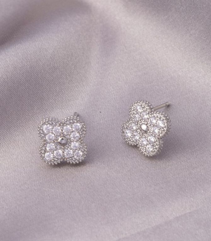 Aretes silver diamond petal