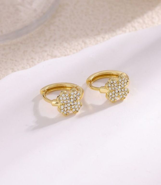 Aretes diamond petal
