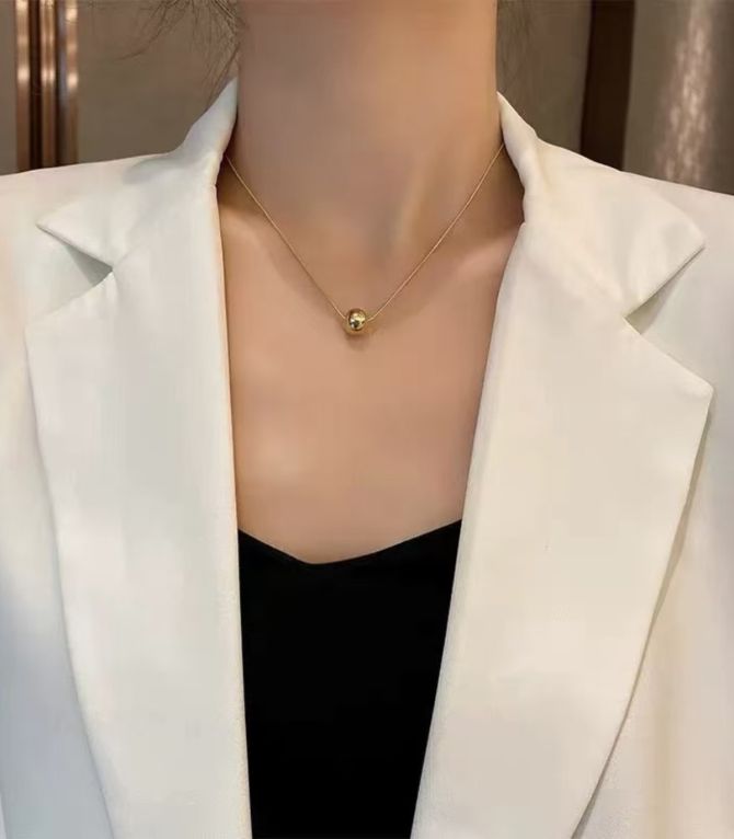 Collar gold round bead