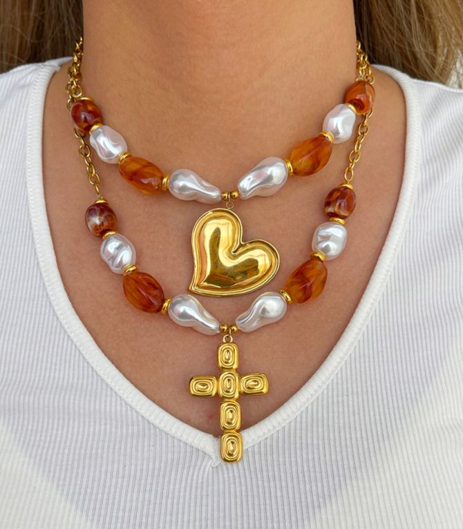 Collar perlas con corazón