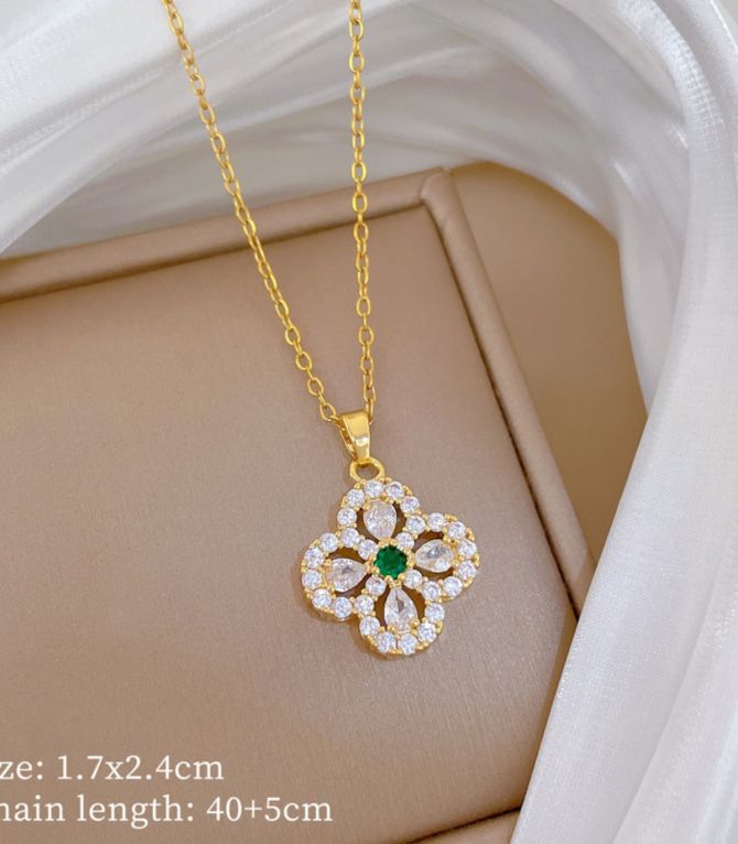 Collar diamond petal