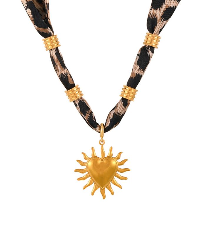 Collar beaded leopard print