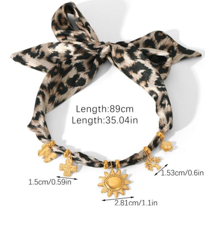 Collar print 5 charms
