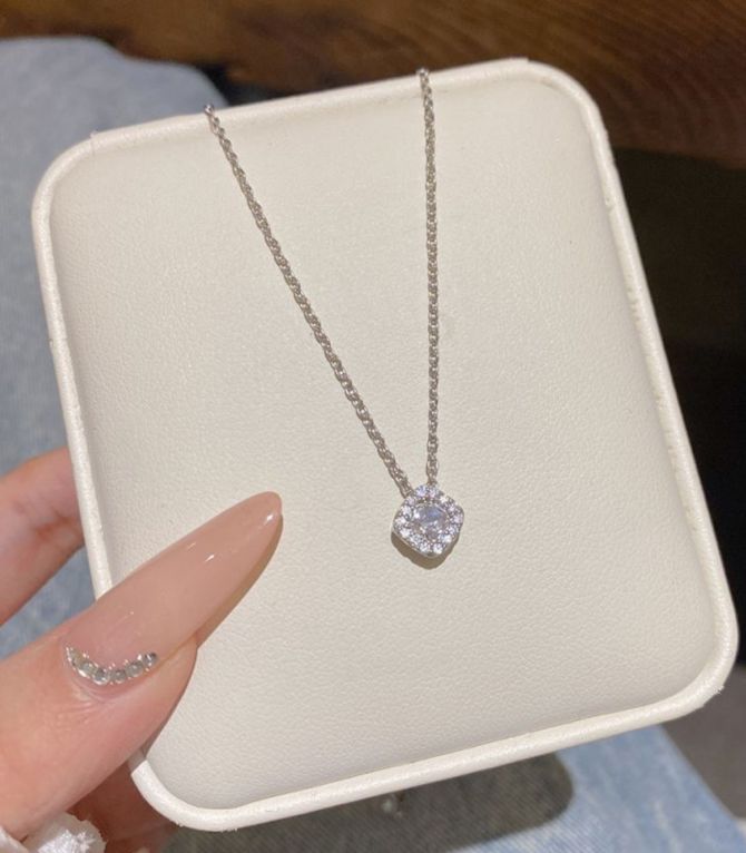 Collar silver square 1