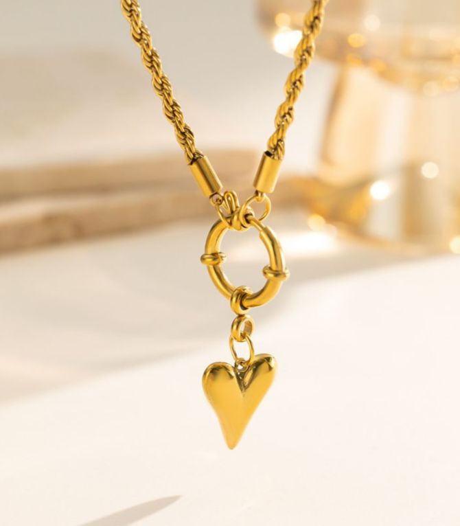 Collar gold heart twisted