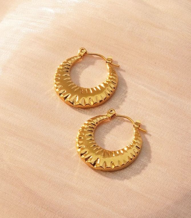 Aretes round