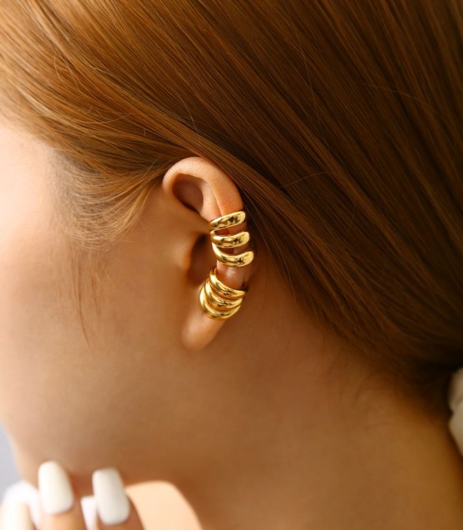 Aretes multilayer ear clip