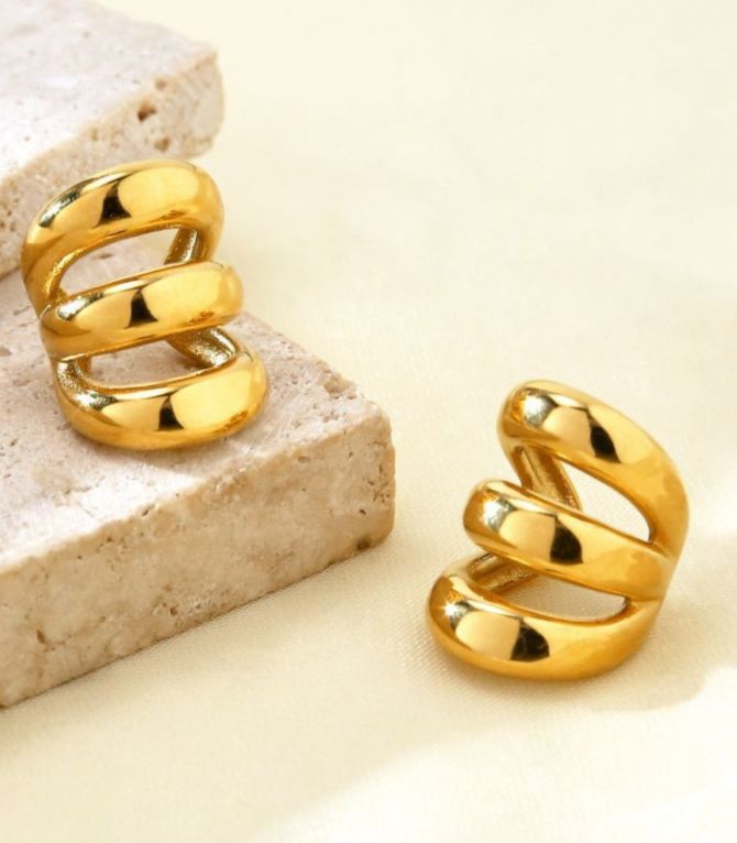 Aretes multilayer ear clip