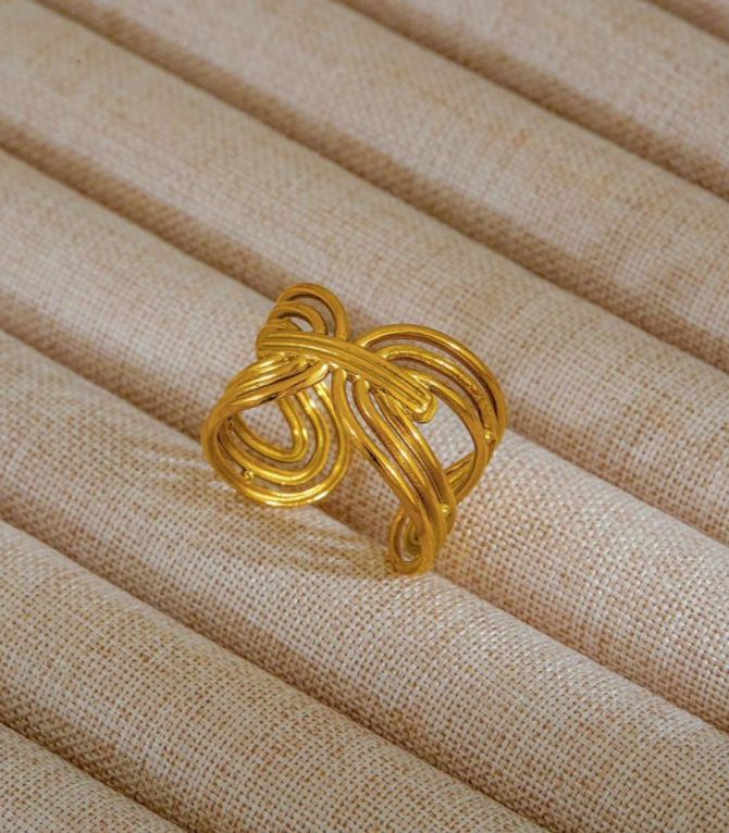 Anillo textura irregular