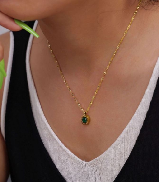 Collar diamond round