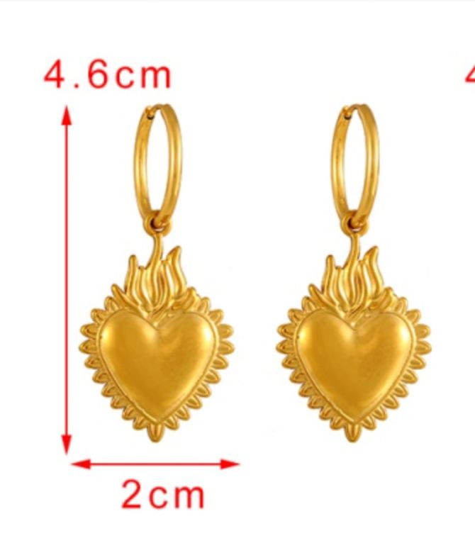 Aretes corazón irregular