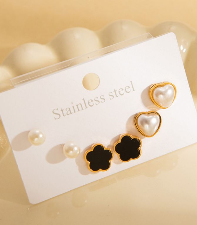 Aretes set corazon con flor