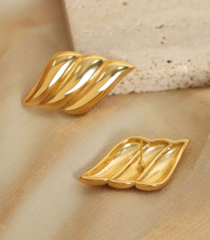 Aretes gold wing stud