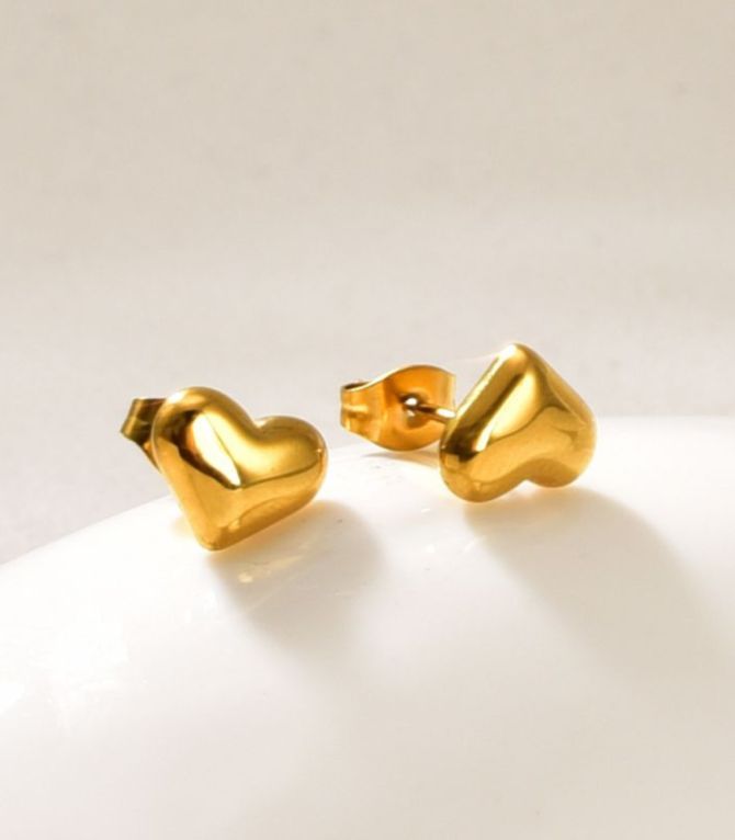 Aretes dorados corazón