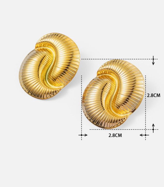 Aretes irregular dorado