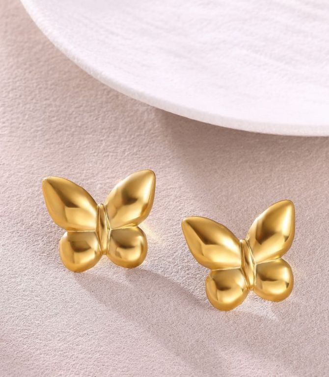 Aretes mariposa dorada