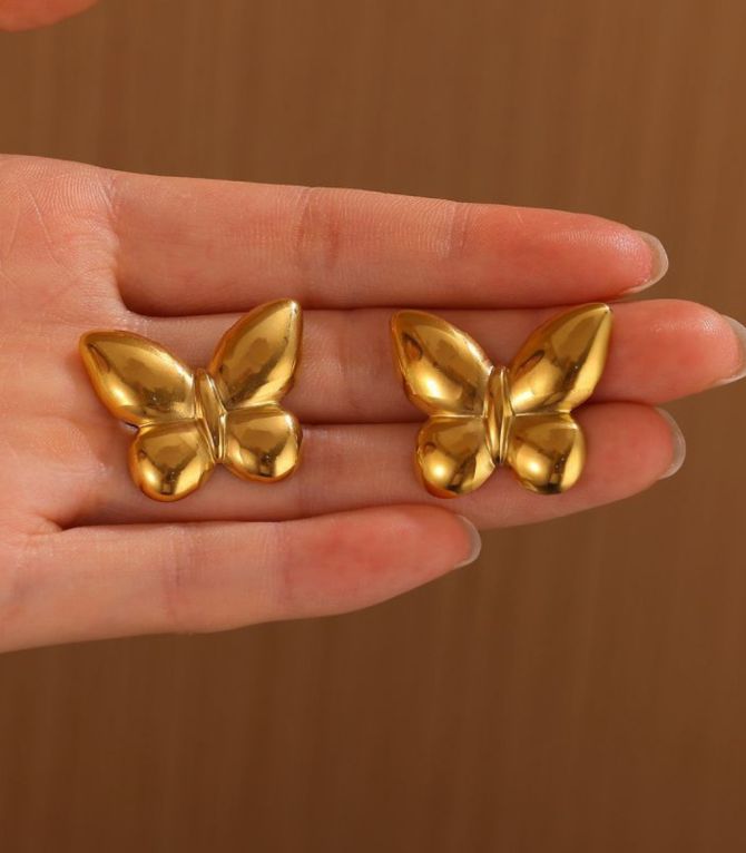 Aretes mariposa dorada