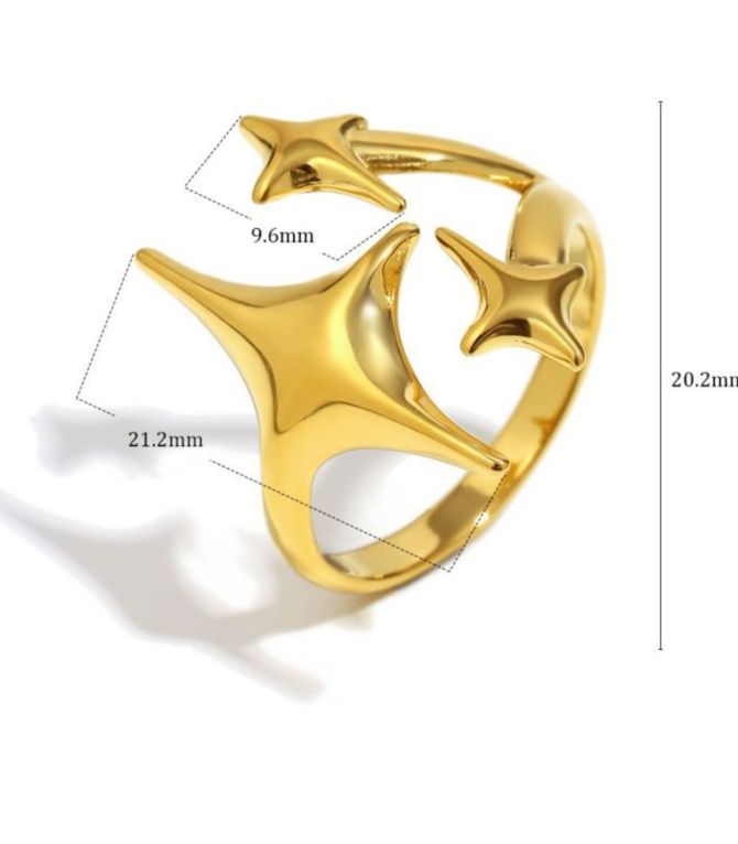 Anillo tres estrellas