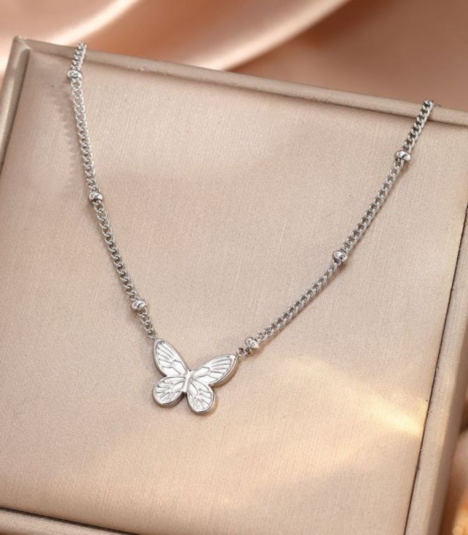 Collar mariposa acero plata