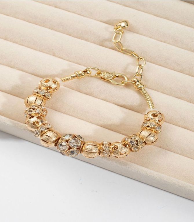 Brazalete charms gold