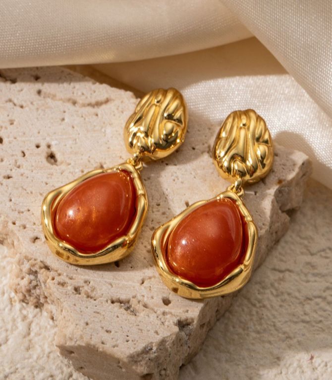 Aretes orange eye