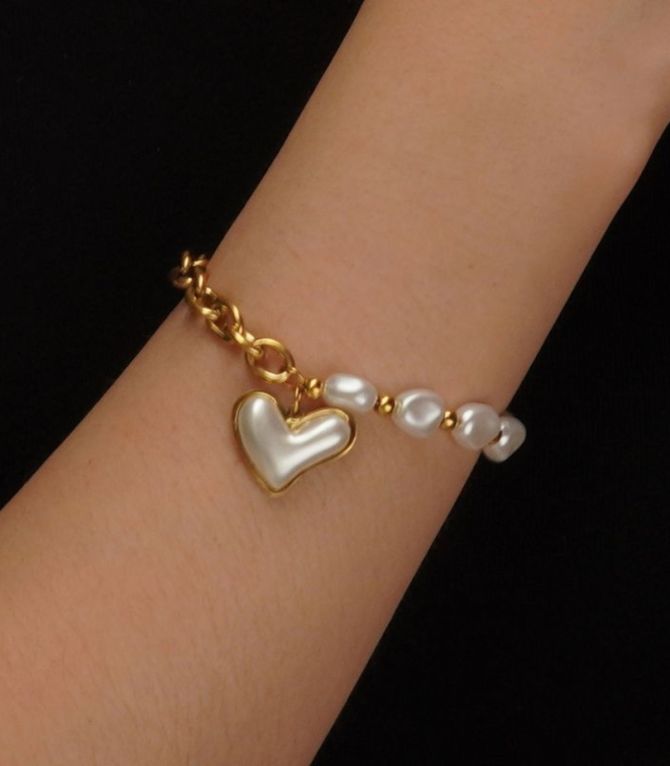 Brazalete pearl beaded heart